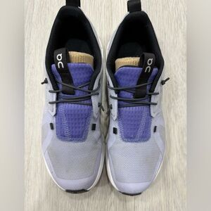 On Cloud | cloud sky women’s shoes  | size 37.5 or 7